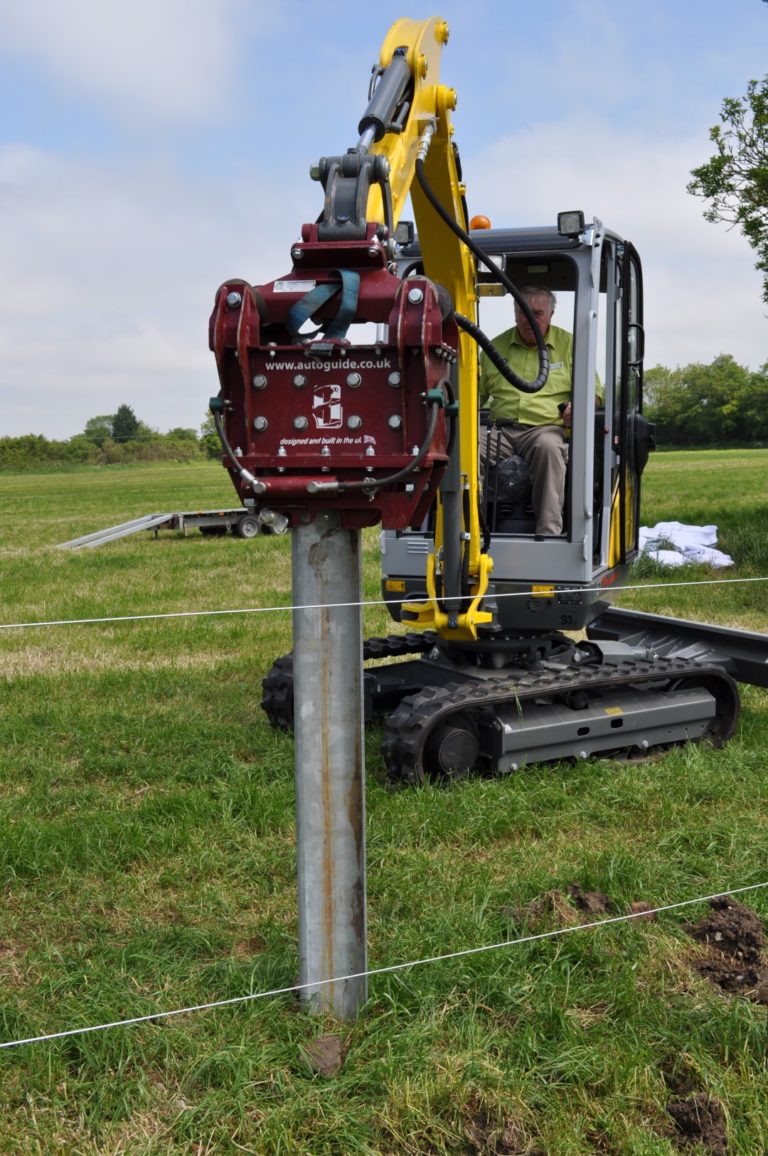 Hydraulic Post Drivers & Screw Piling Equipment – Hydraulic Post ...